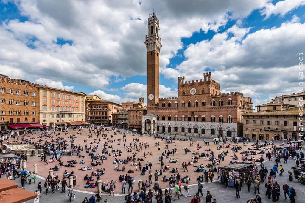 University students studying in Italy